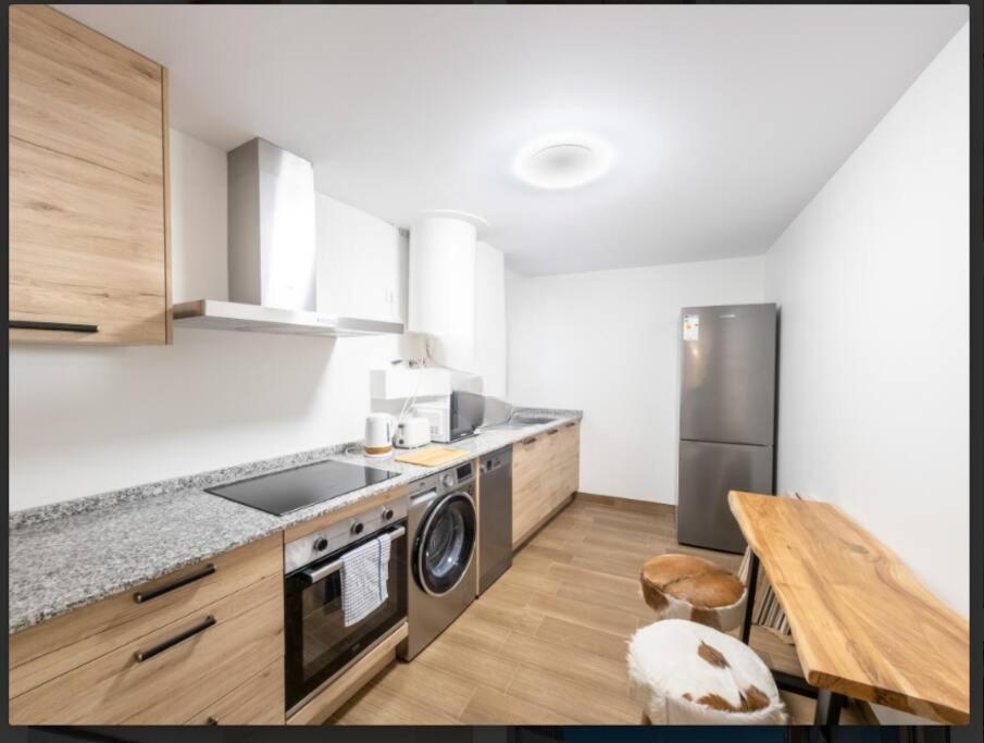 Beach Side Apartment -Estepona Zewnętrze zdjęcie